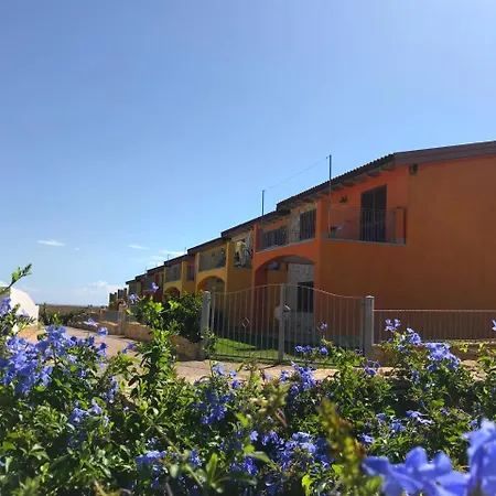 Babai Village 호텔 *